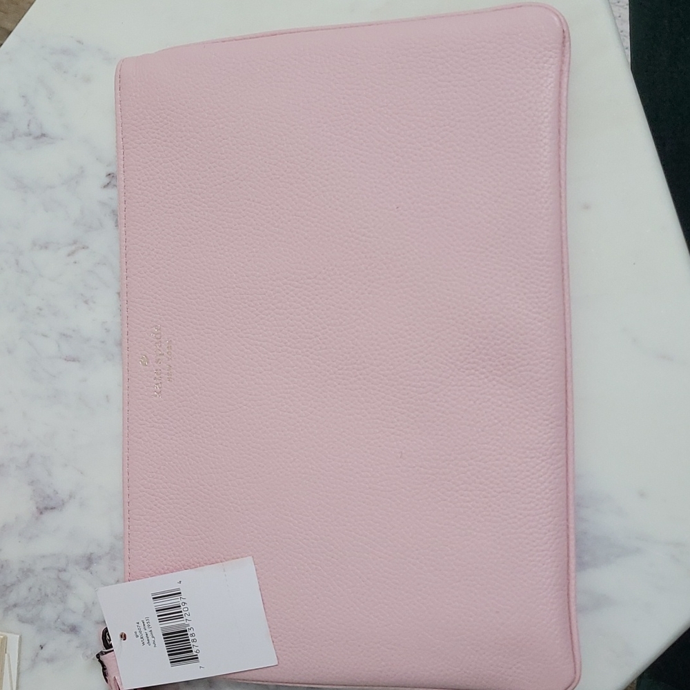Kate Spade Gia Chester Street Pouch in Tutu Pink